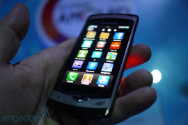 هاتف Wave من Samsung بنظام Bada وشاشة Super AMOLED