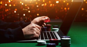 32Roșu Casino bonus fara vărsare rotiri fara vărsare